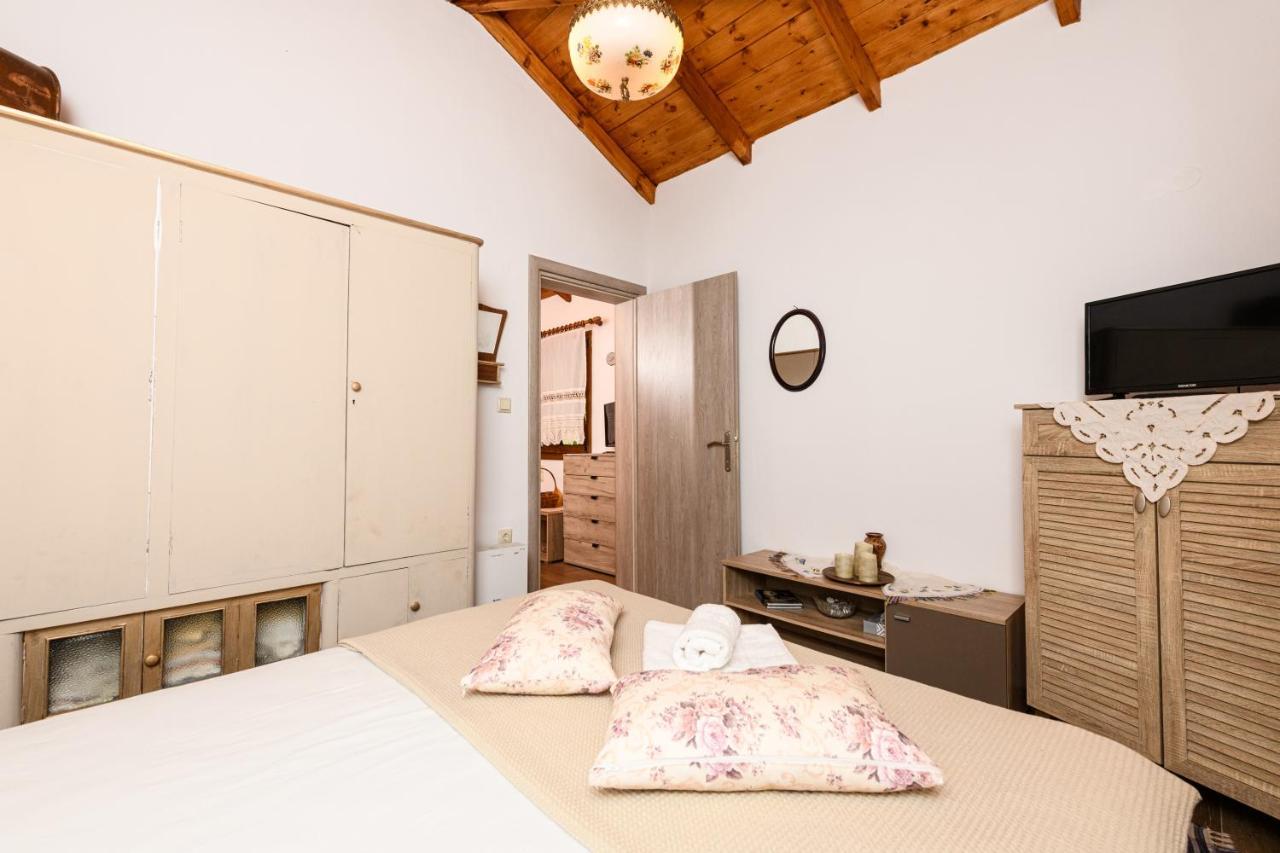 Villa Suzana Mikros Prinos Extérieur photo