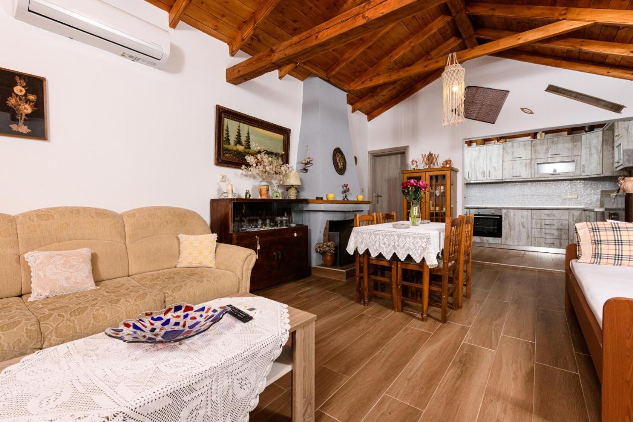Villa Suzana Mikros Prinos Extérieur photo